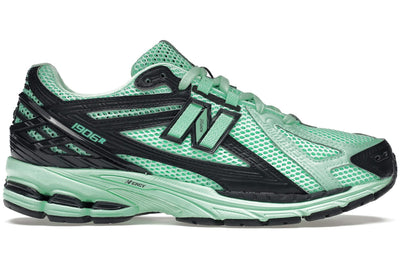 New Balance 1906R size? Exclusive Green Black