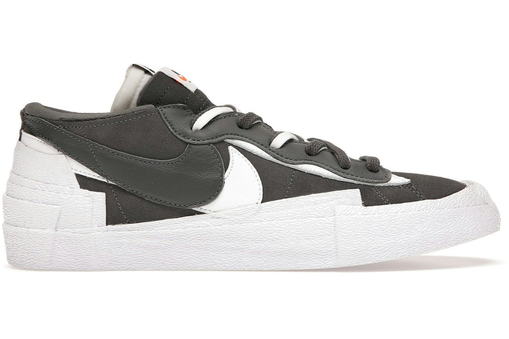 Nike Blazer Low sacai Iron Grey