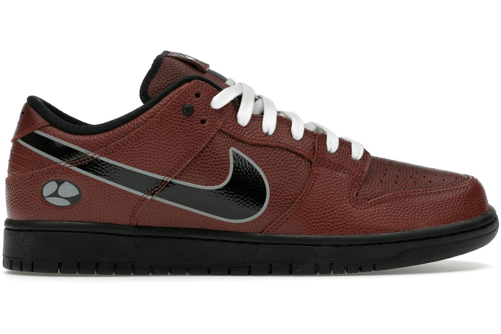 Nike SB Dunk Low Limosine Skateboards-1