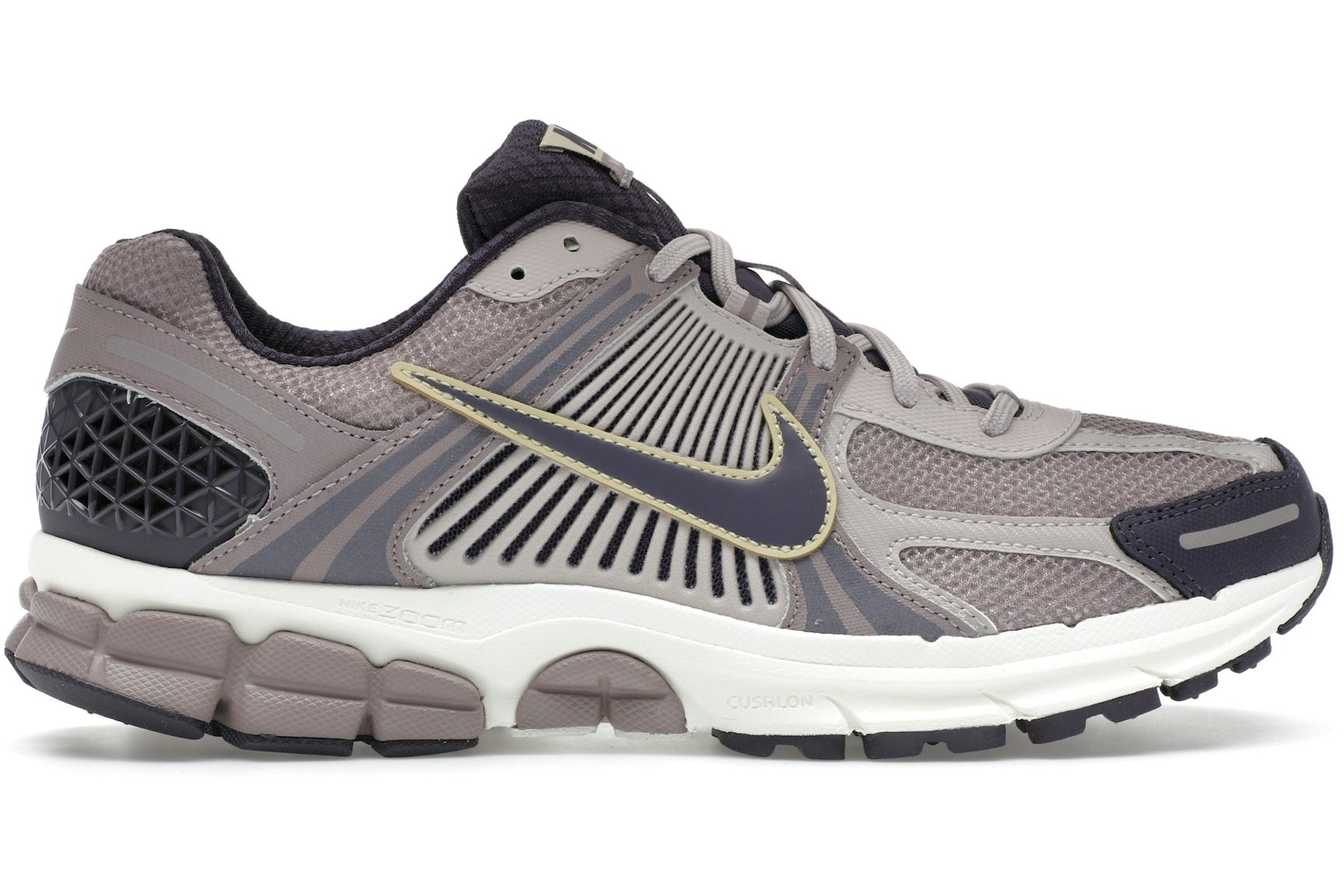 Nike Zoom Vomero 5 Platinum Violet-1