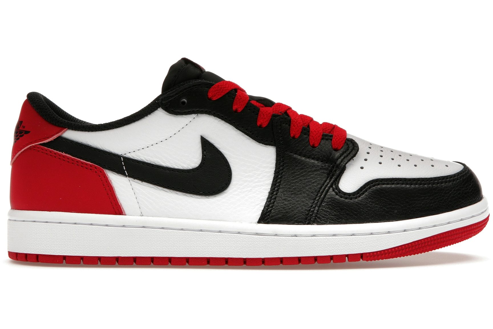 Jordan 1 Retro Low OG Black Toe (2023)-1