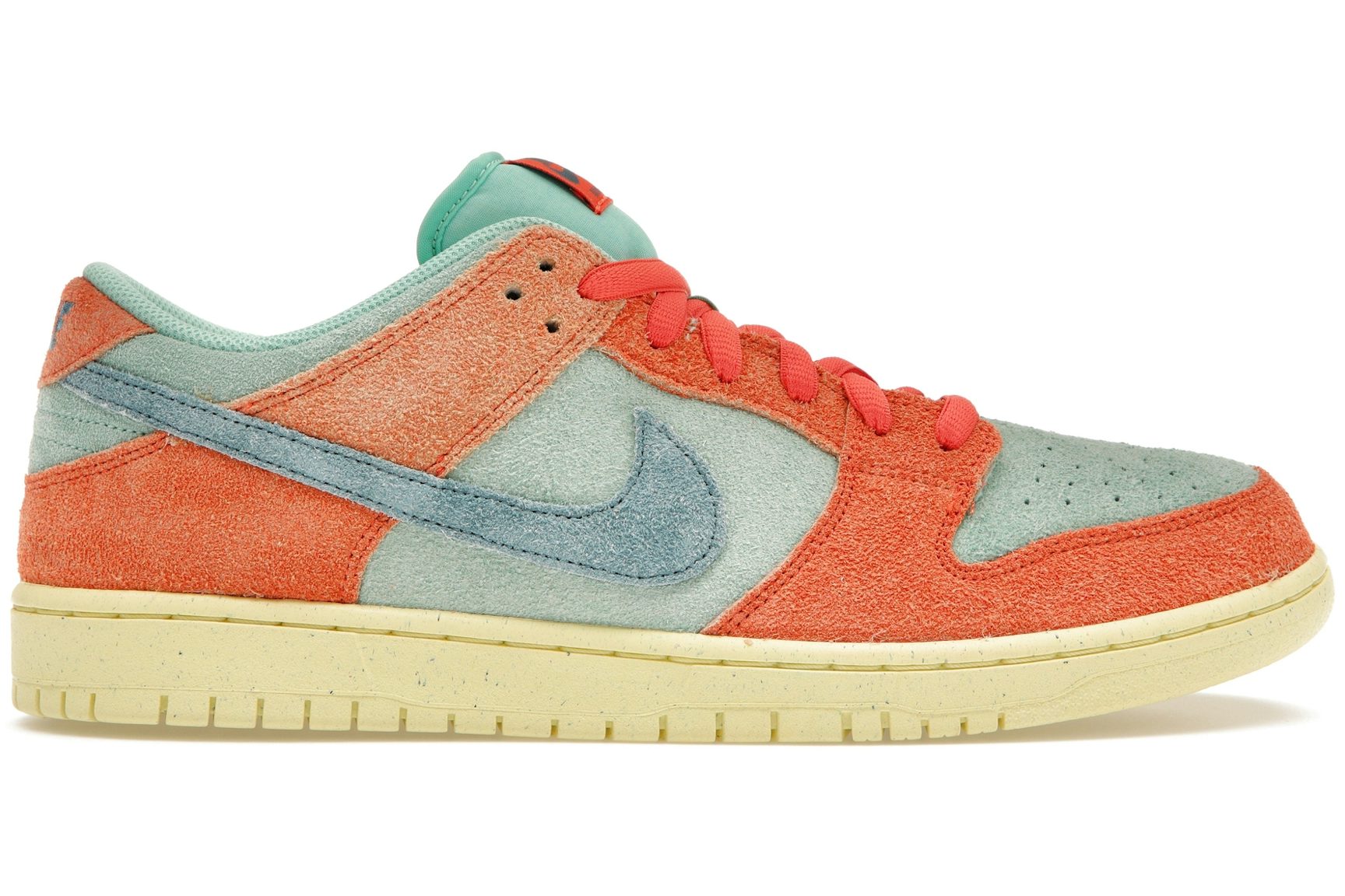 Nike SB Dunk Low Orange Emerald Rise-1