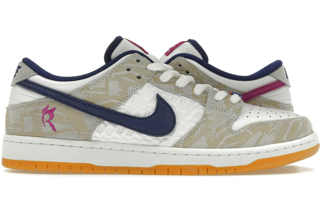 Nike SB Dunk Low Rayssa Leal-1