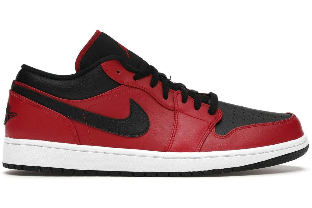Jordan 1 Low Reverse Bred Pebbled Swoosh-1