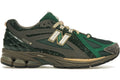 New Balance 1906R size? Exclusive Diamond District Pack Green