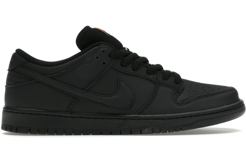 Nike SB Dunk Low Pro Triple Black-1