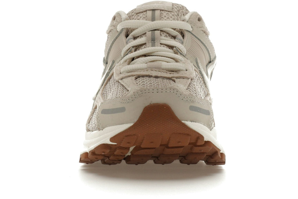 Nike Zoom Vomero 5 Light Orewood Brown (Women's)-2