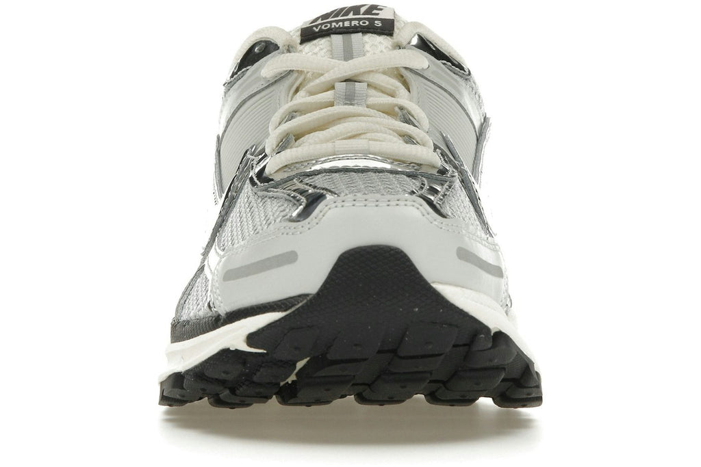 Nike Zoom Vomero 5 Chrome-2