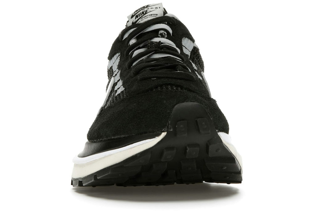 Nike Vaporwaffle sacai Black White-2