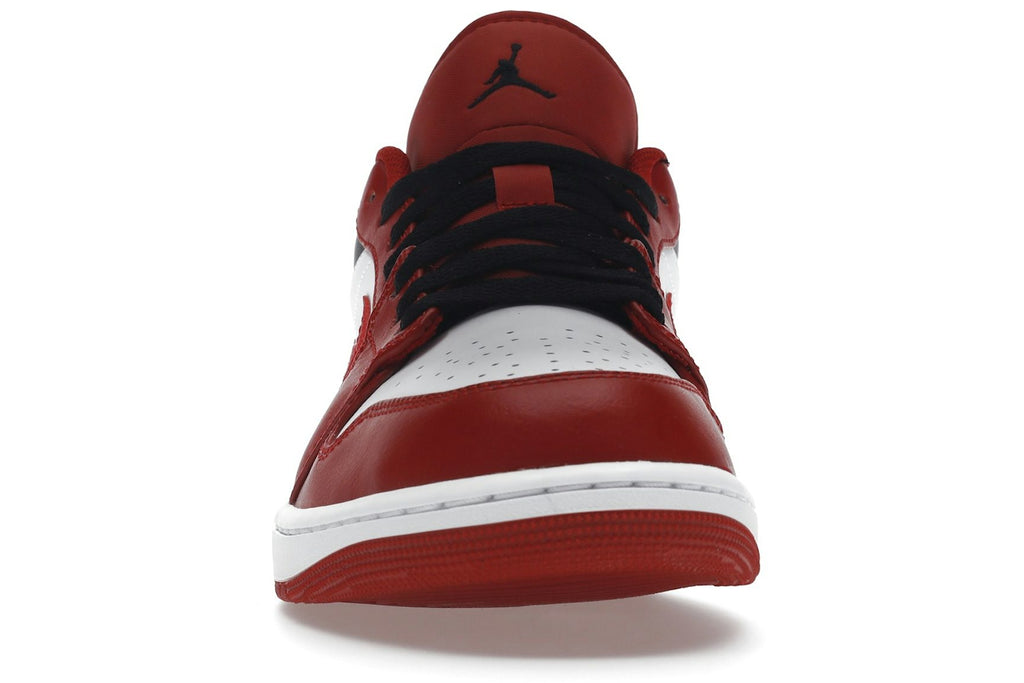 Jordan 1 Low Bulls-2