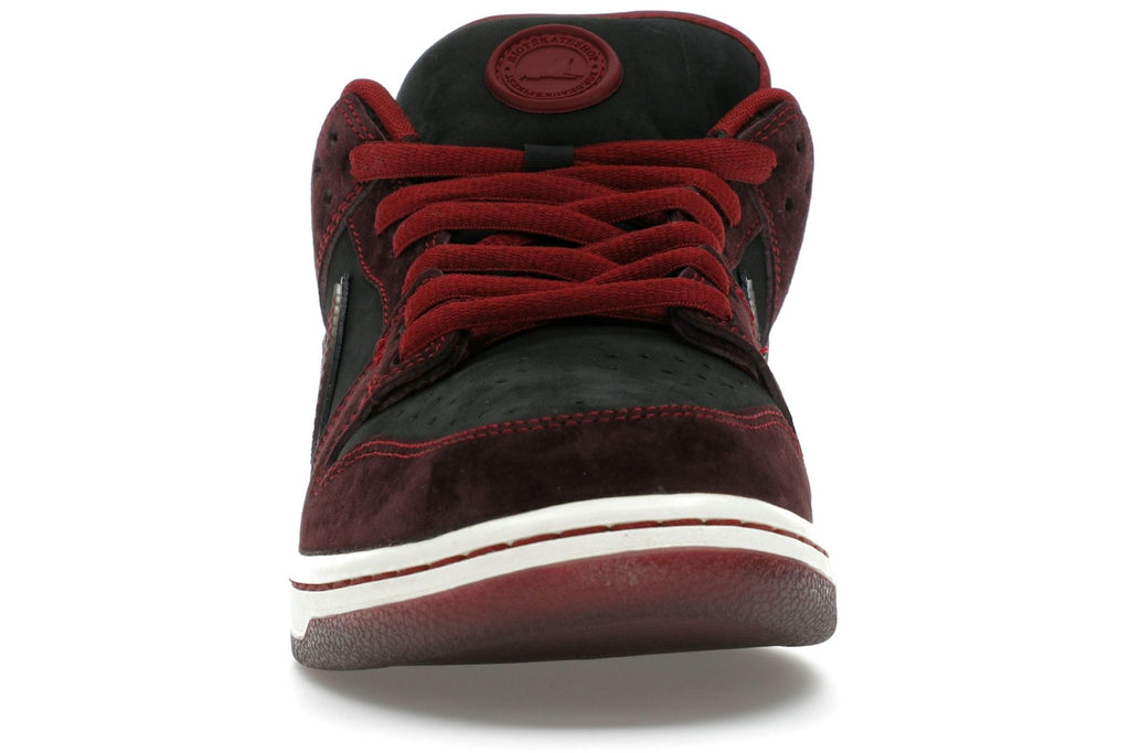 Nike SB Dunk Low Riot Skateshop-2