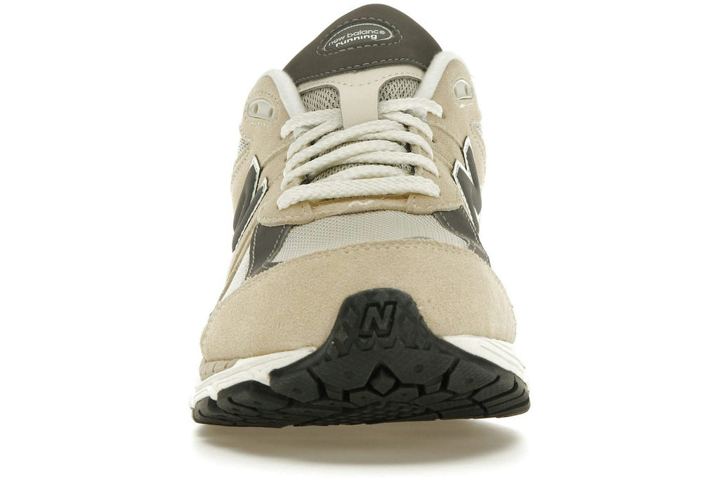 New Balance 2002R Sandstone Magnet-2