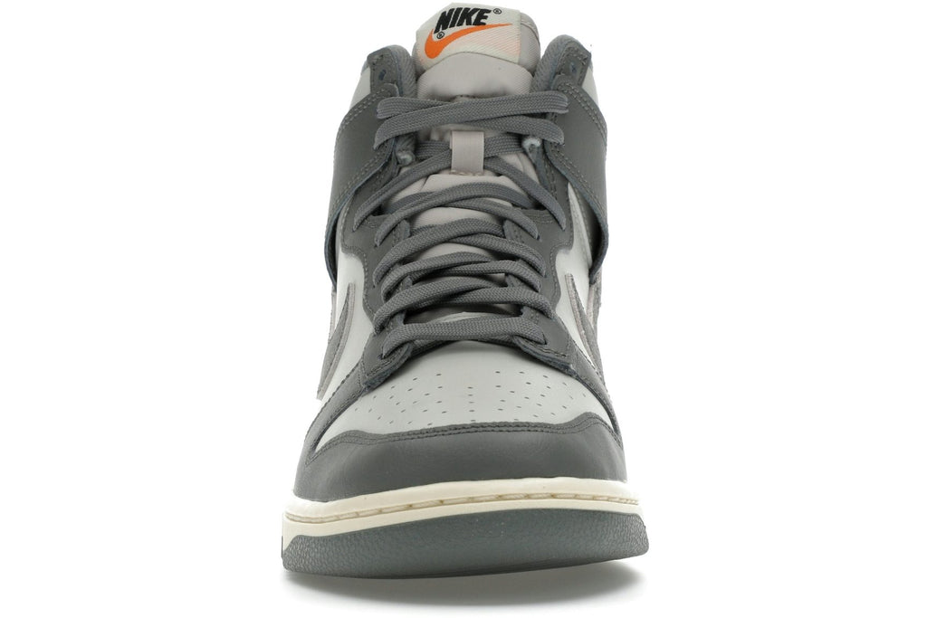 Nike Dunk High Vintage Light Bone Grey-2