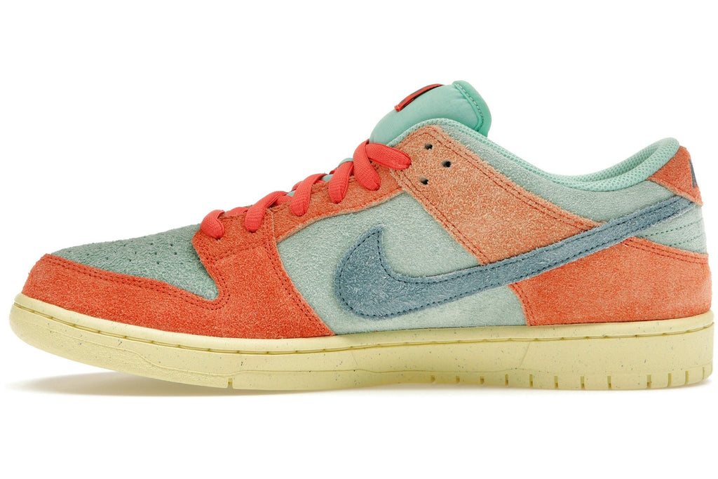 Nike SB Dunk Low Orange Emerald Rise-3