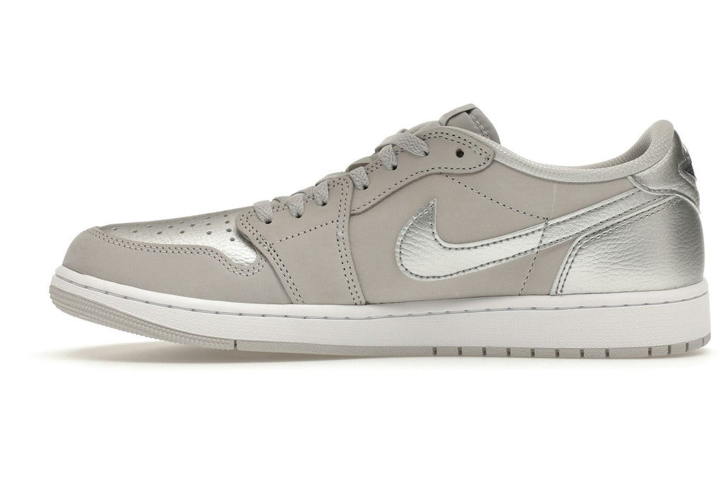 Jordan 1 Low OG Metallic Silver-3