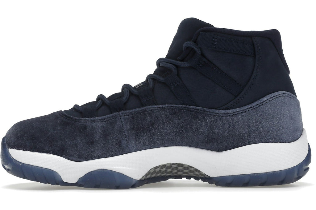 Jordan 11 Retro Midnight Navy (Women's)-3