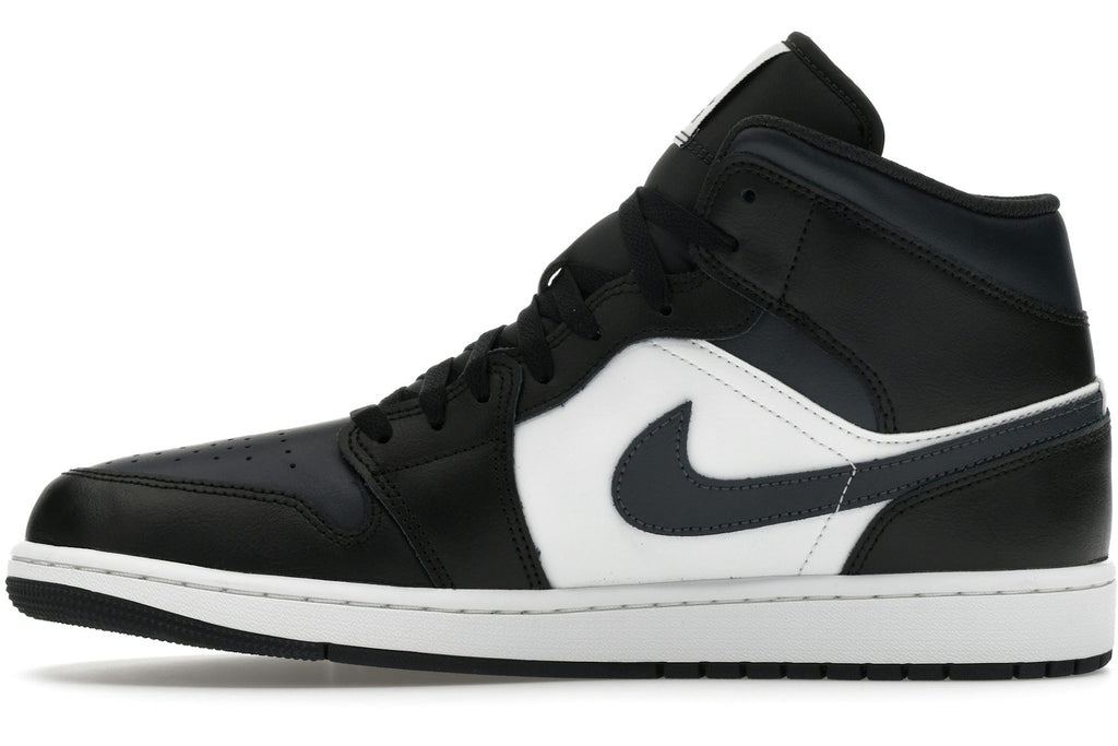 Jordan 1 Mid Off Noir Toe