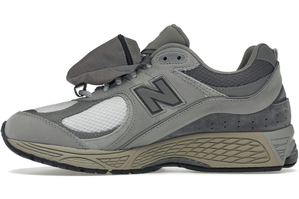 New Balance 2002R Grey Pocket-3