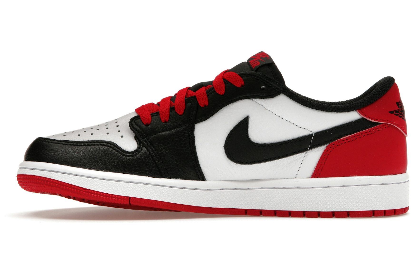 Jordan 1 Retro Low OG Black Toe (2023)-3
