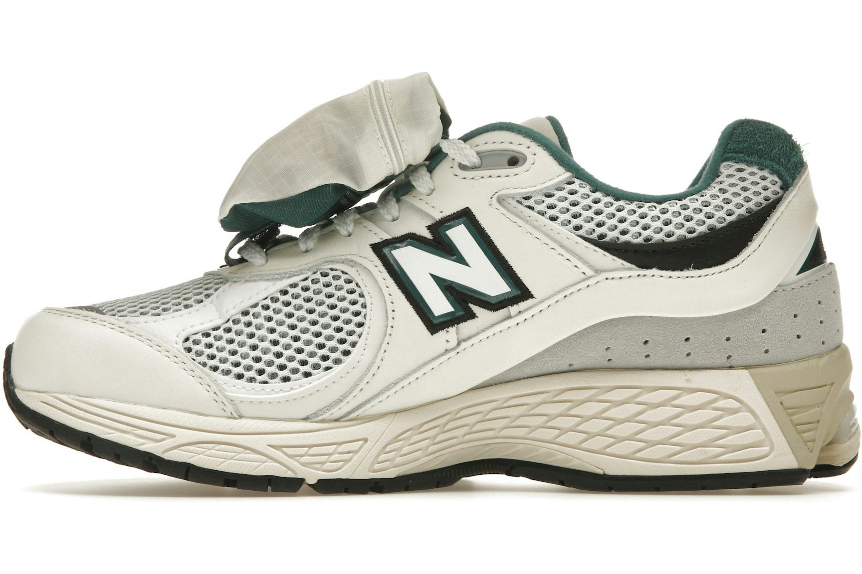 New Balance 2002R Vintage Teal Pouch-3