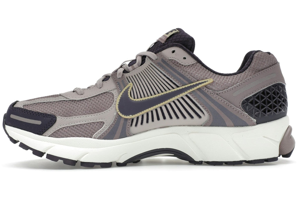 Nike Zoom Vomero 5 Platinum Violet-3