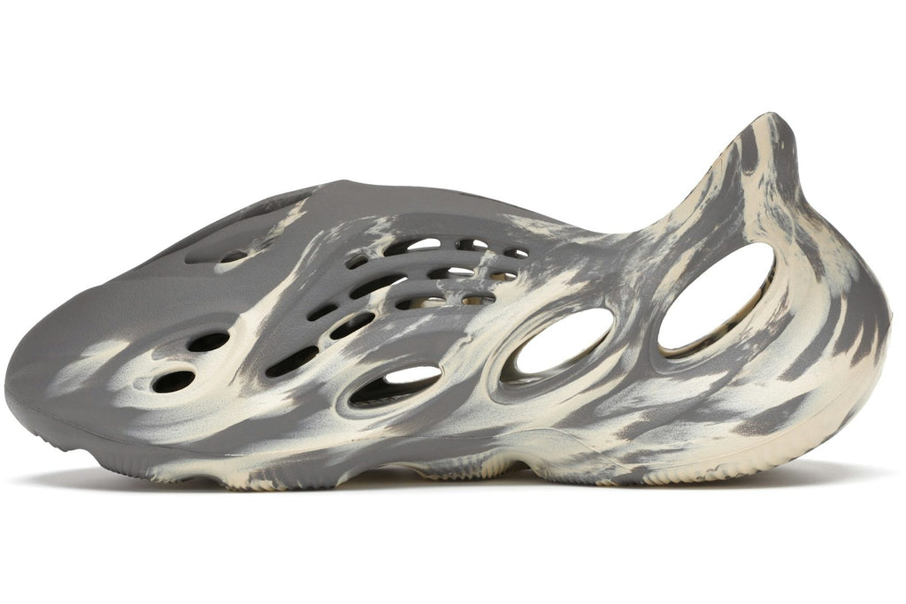 adidas Yeezy Foam RNNR MXT Moon Gray