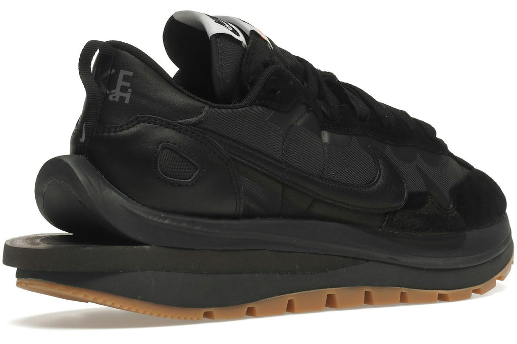 Nike Vaporwaffle sacai Black Gum-4