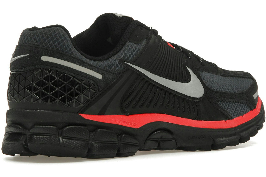 Nike Zoom Vomero 5 Black Metallic University Red-4