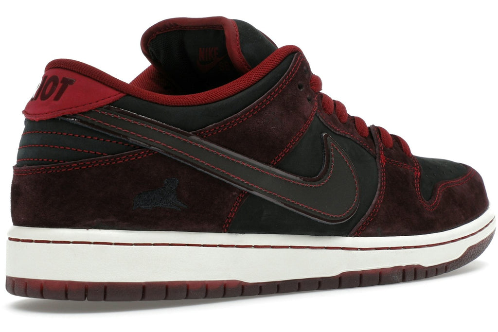 Nike SB Dunk Low Riot Skateshop-4