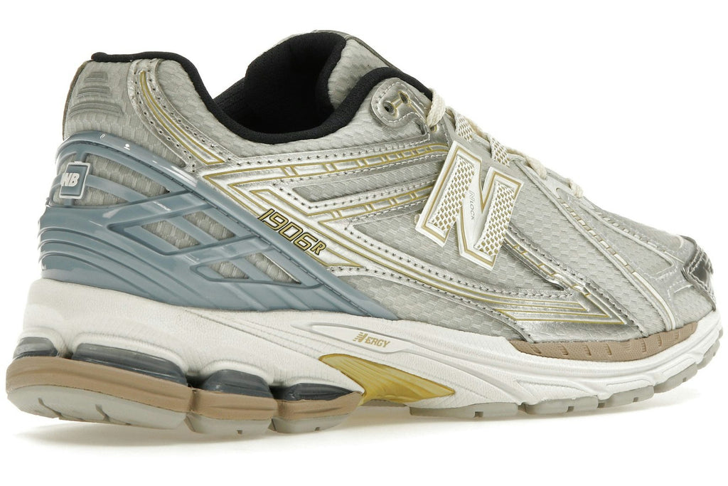 New Balance 1906R Kith White-4