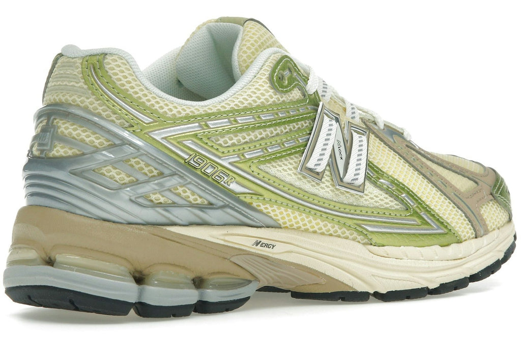 New Balance 1906R Yellow Parchment